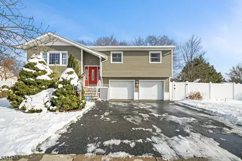 1435 Lincoln Ave, Pompton Lakes, NJ 07442