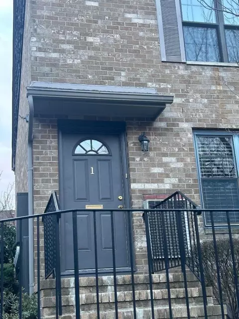 181 Long Hill Rd #5, Little Falls, NJ 07424