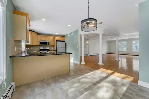 6 Skymark Ct, Upper Saddle River, NJ 07458 photo 19