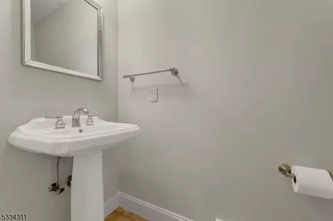 6 Skymark Ct, Upper Saddle River, NJ 07458 photo 21