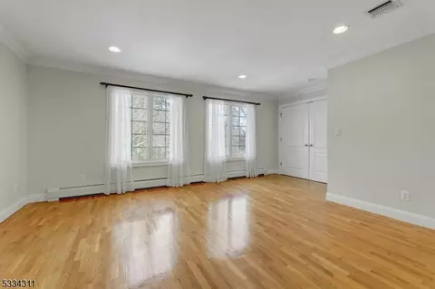 6 Skymark Ct, Upper Saddle River, NJ 07458 photo 26