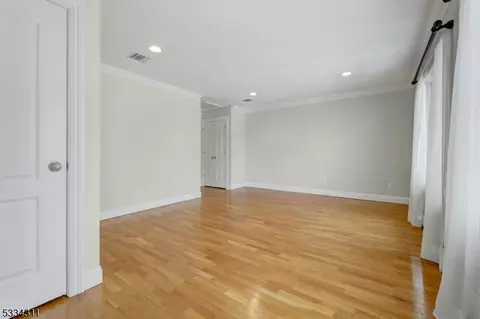 6 Skymark Ct, Upper Saddle River, NJ 07458 photo 24