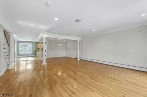 6 Skymark Ct, Upper Saddle River, NJ 07458 photo 6