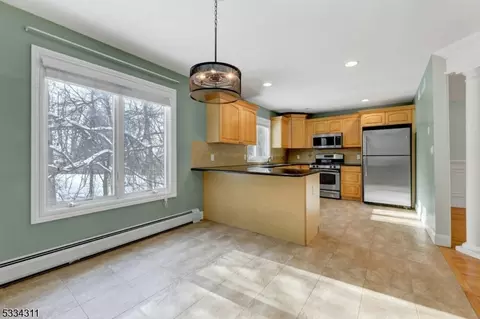 6 Skymark Ct, Upper Saddle River, NJ 07458 photo 18