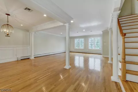6 Skymark Ct, Upper Saddle River, NJ 07458 photo 22