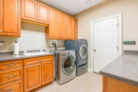 6 Phyllis Ct, Warren, NJ 07059 photo 14