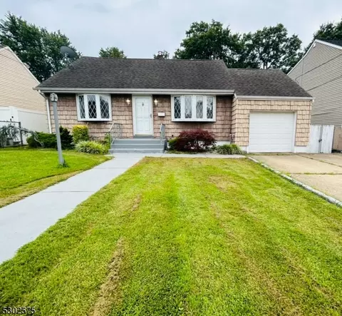 33 Dover Rd, Woodbridge Twp, NJ 07067