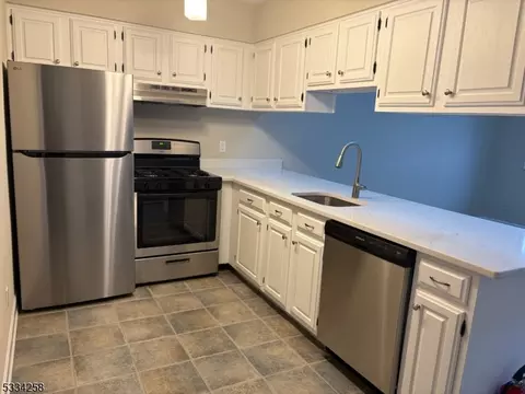 8 Acapulco Princess #4, Vernon, NJ 07462