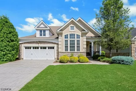 21 Johns Dr, Warren, NJ 07059