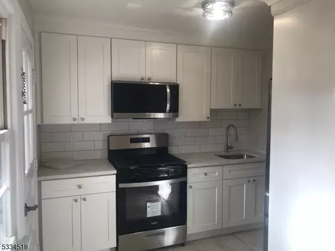 8 Columbia Dr #2-A, Bridgewater, NJ 08807
