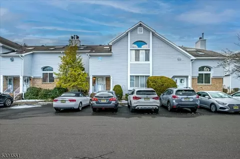 24 Joann Ct, Monmouth Junction, NJ 08852