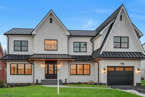 2397 Richmond St, Scotch Plains, NJ 07076