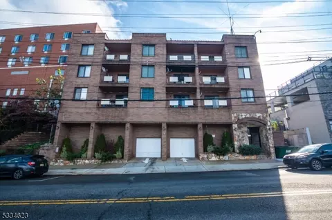 1906 Paterson Plank Rd #3B, North Bergen, NJ 07047