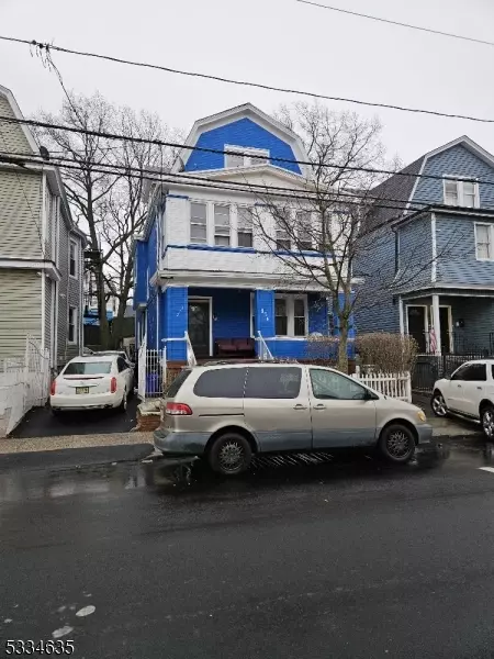 872 S 18th St, Newark, NJ 07108