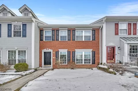 46 Balboa Ln, Franklin Twp, NJ 08823