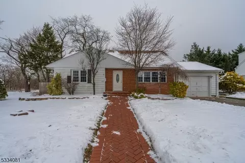 344 N 7th Ave, Manville, NJ 08835