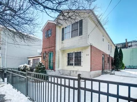 84-86 11th Ave, Newark, NJ 07107