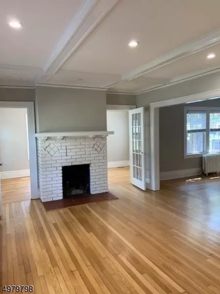 234 Park St #3, Montclair, NJ 07042