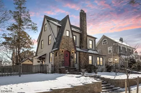 218 Burns Way, Fanwood, NJ 07023