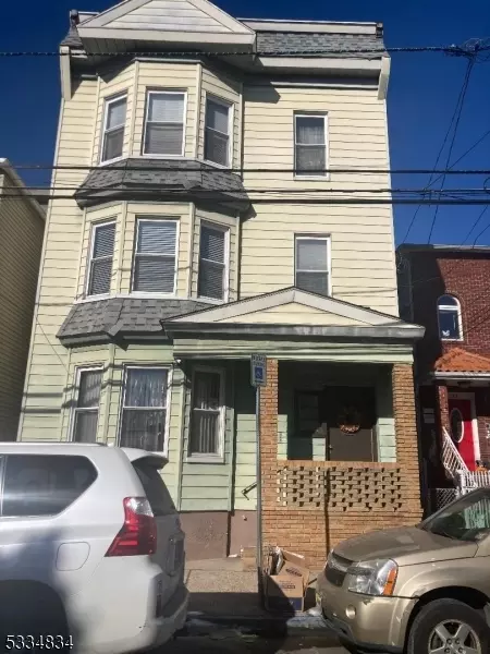 78 Napoleon St, Newark, NJ 07105
