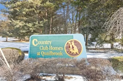 15 Henley Dr, Somerset, NJ 08873
