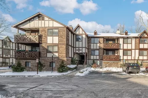 3503 Whittier Ct #3503, Mahwah, NJ 07430