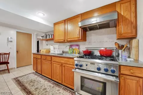 Kitchen - 375 Alps Rd, Wayne, NJ 07470 photo 3 of 3