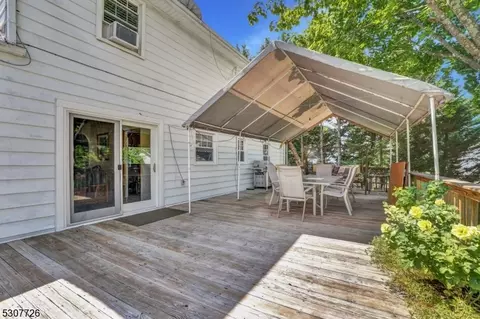 Exterior - 375 Alps Rd, Wayne, NJ 07470 photo 2 of 4