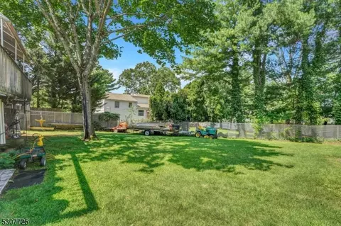 Exterior - 375 Alps Rd, Wayne, NJ 07470 photo 4 of 4