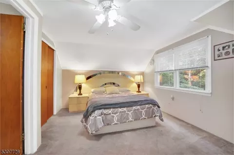 Bedroom - 375 Alps Rd, Wayne, NJ 07470 photo 3 of 3