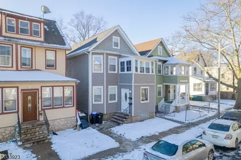 15 Olive St, East Orange, NJ 07017