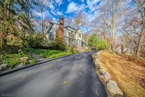 5 Birch Rd, Montville, NJ 07045