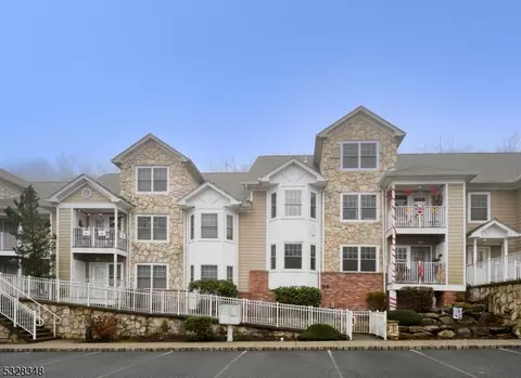 39 Hamburg Tpke, Butler, NJ 07405