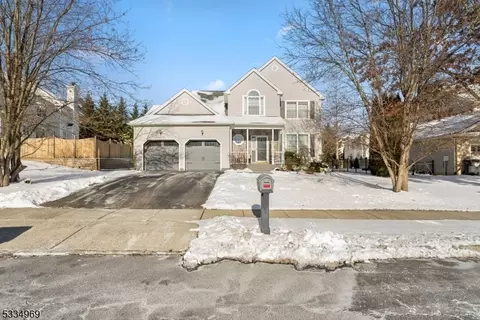 24 Grant Way, Phillipsburg, NJ 08865