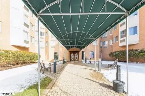 290 Anderson St #3B, Hackensack, NJ 07601 photo 4