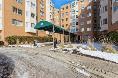 290 Anderson St #3B, Hackensack, NJ 07601 photo 3