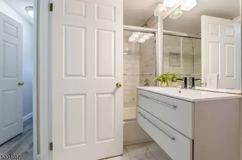 290 Anderson St #3B, Hackensack, NJ 07601 photo 24
