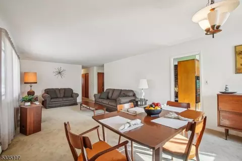 15 Michael Ct, Dover, NJ 07801 photo 11