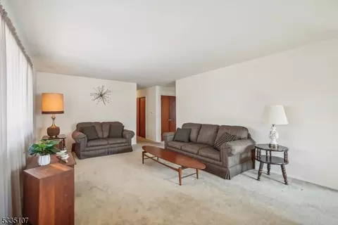 15 Michael Ct, Dover, NJ 07801 photo 12