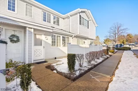 35 Hyde Ct, Bedminster, NJ 07921 photo 13
