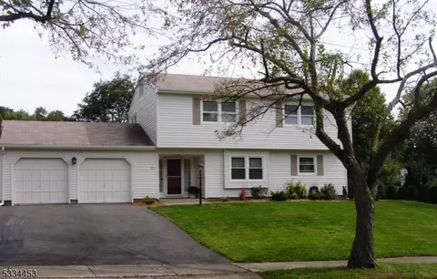 80 Palmer Dr, Wayne, NJ 07470 photo 2