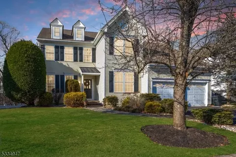 34 Blue Ridge Cir, Plainfield, NJ 07060