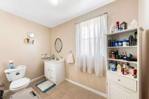 30 Jefferson Ave, Dunellen, NJ 08812 photo 11