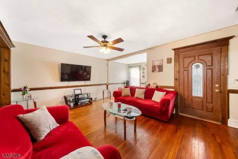 30 Jefferson Ave, Dunellen, NJ 08812 photo 9