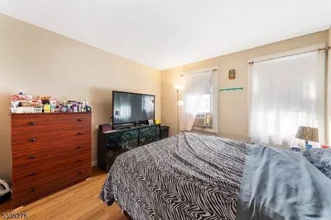 30 Jefferson Ave, Dunellen, NJ 08812 photo 14