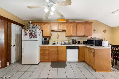30 Jefferson Ave, Dunellen, NJ 08812 photo 5