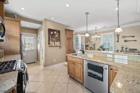 206 Hillside Ave, Nutley, NJ 07110 photo 13