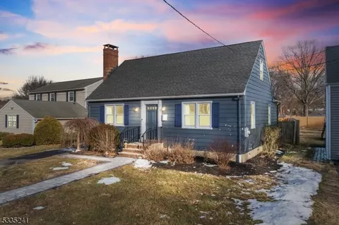 110 Vanderveer Ave, Somerville, NJ 08876