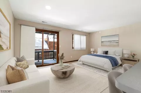 1 Sundance Ct #3, Vernon, NJ 07462