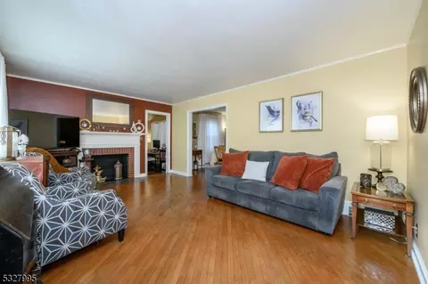 147 E Spring St, Somerville, NJ 08876 photo 3